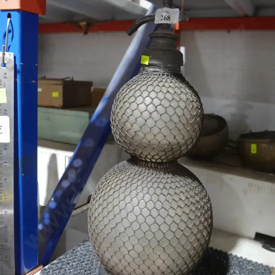 Large soda siphon