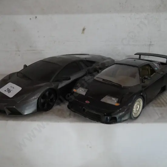 2 model cars