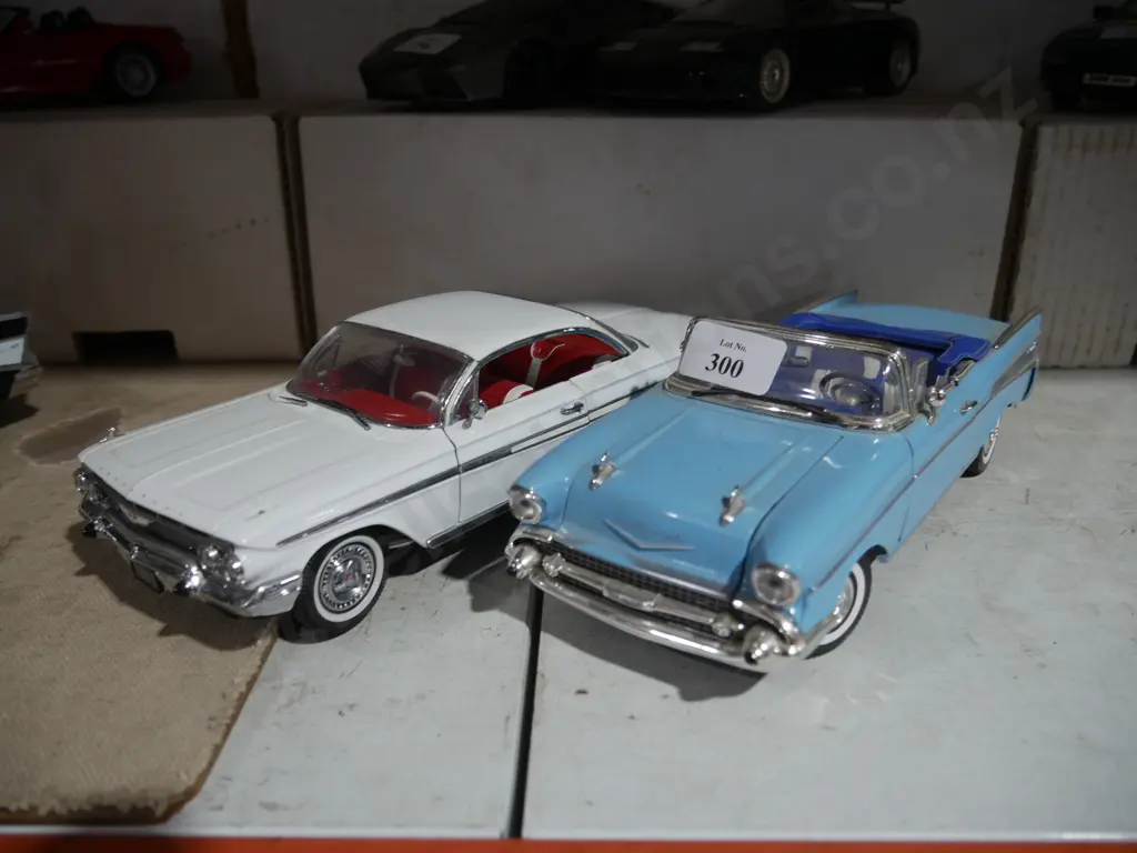 2 model cars Image 1++