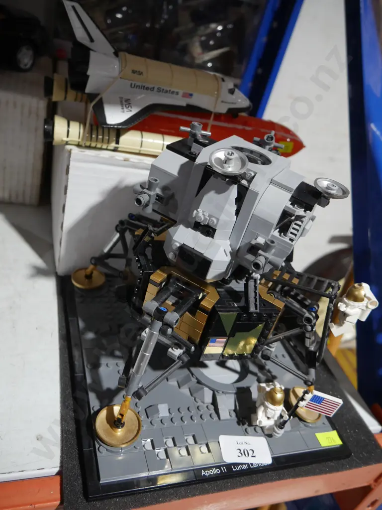 LEGO Apollo 11 Lunar Lander etc Image 1++