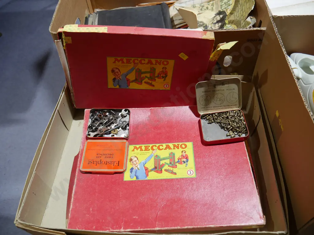 Meccano set and paraphernalia Image 1++