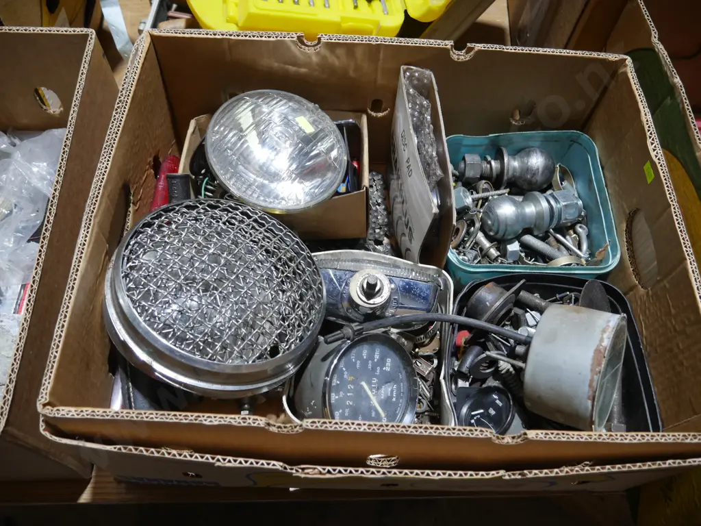 Assorted car parts etc Image 1++