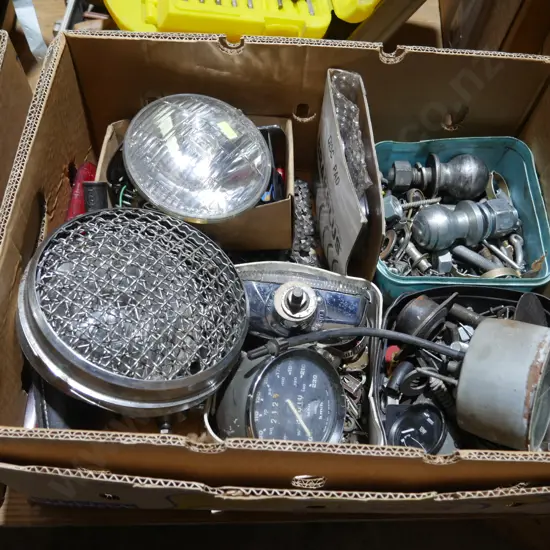 Assorted car parts etc