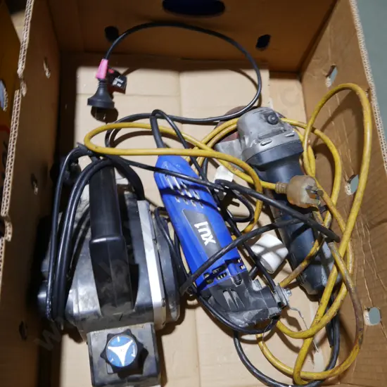Assorted power tools