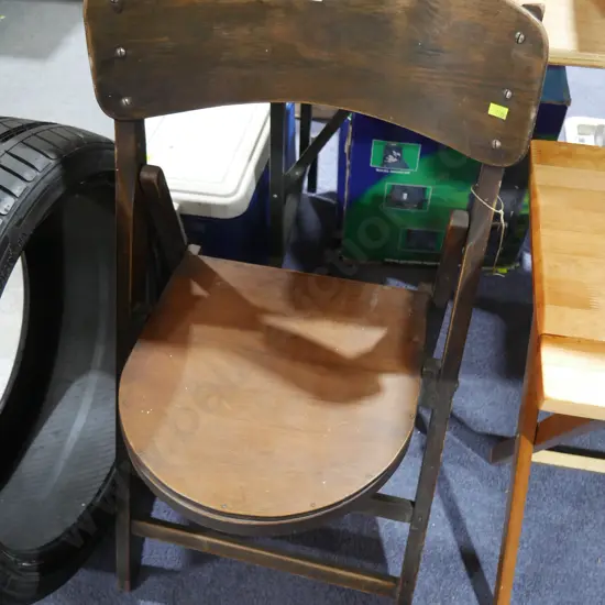 Folding wooden chair
