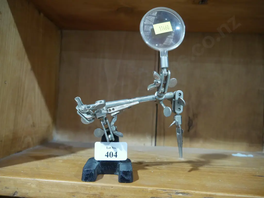 Magnifier Image 1++