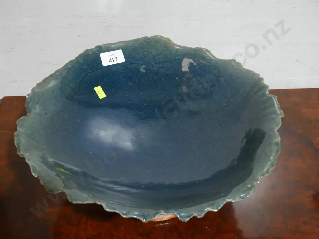 Pottery bowl Image 1++