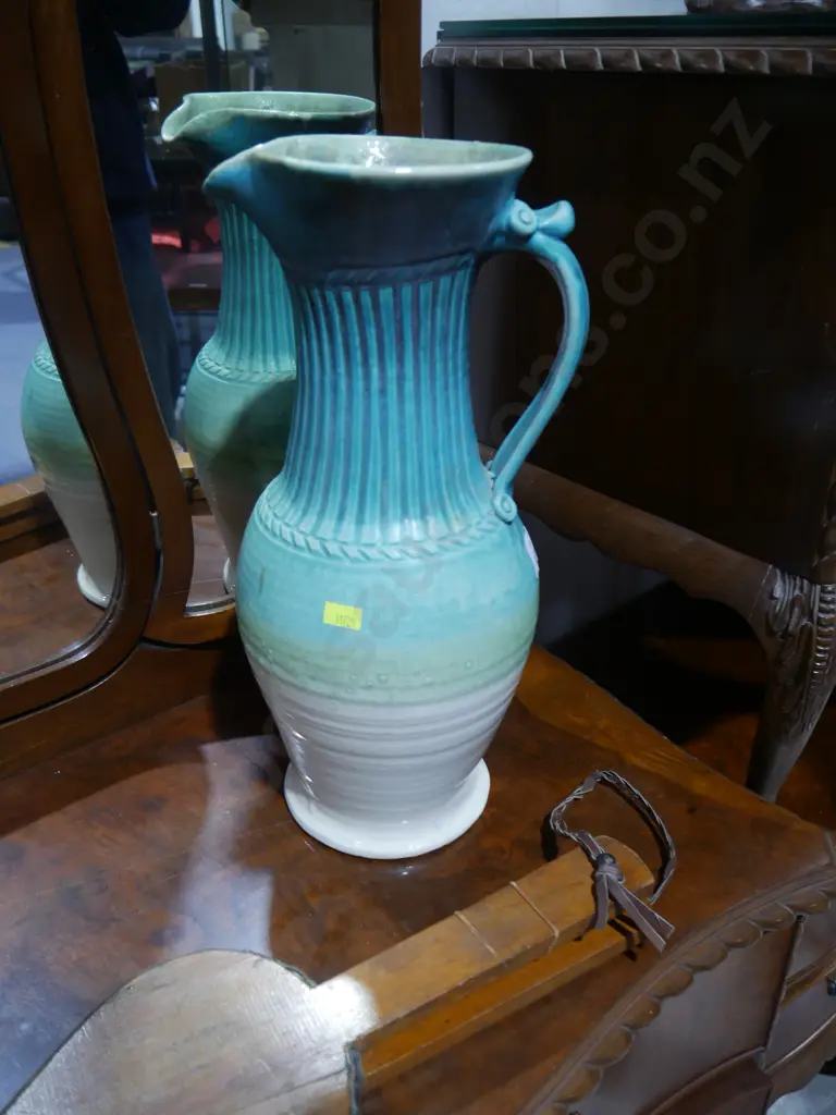 Large pottery jug, Tim Jessep Image 1++