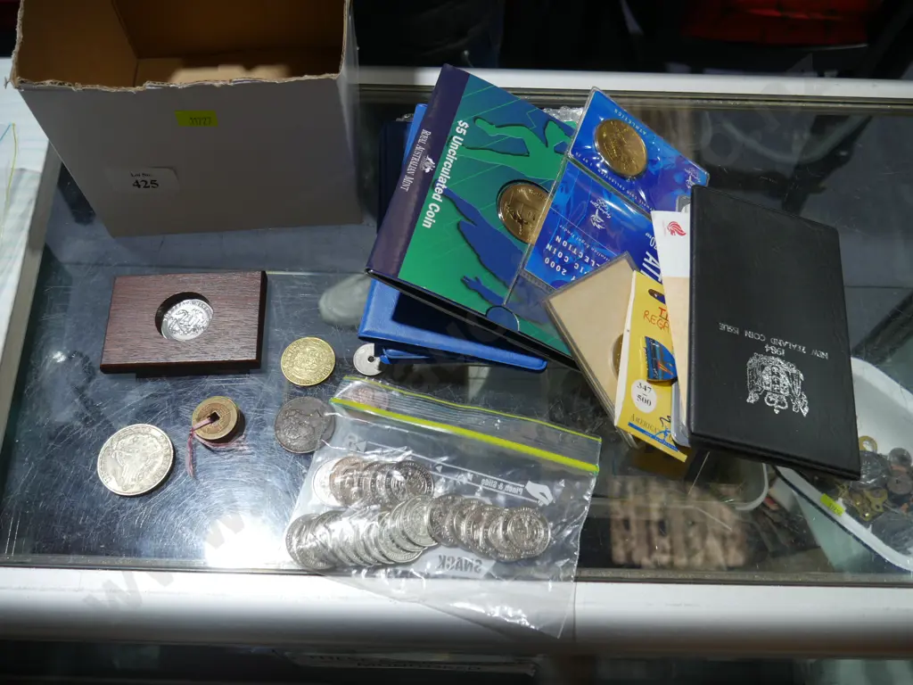 Assorted coin sets etc Image 1++