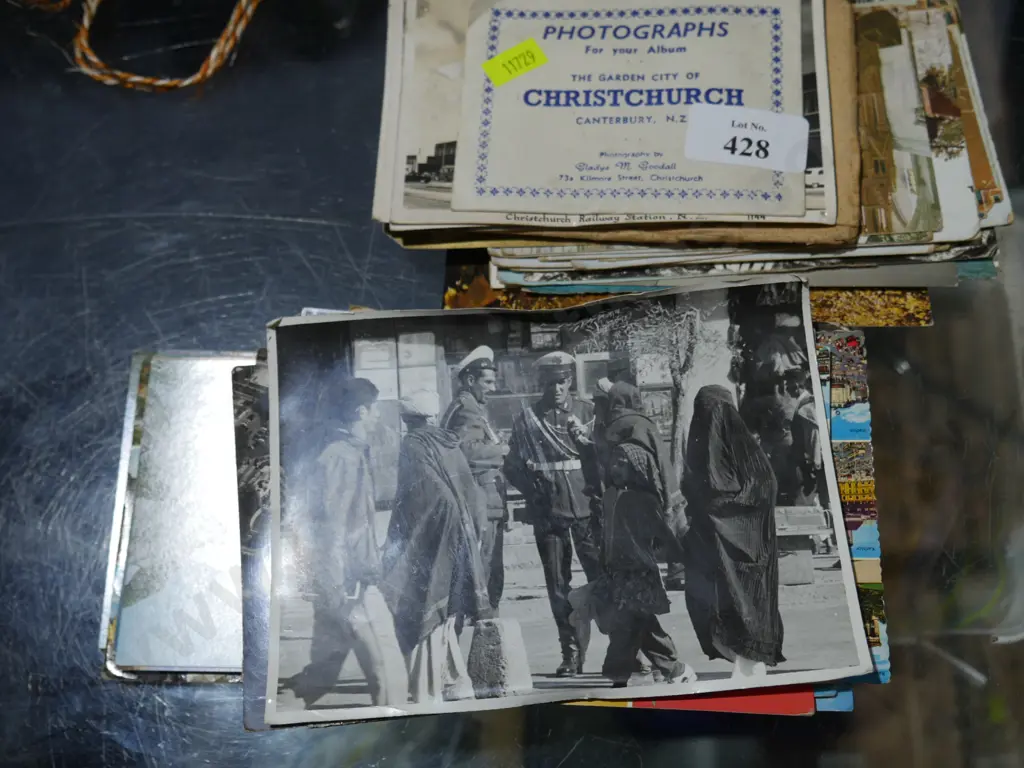 Assorted postcards Image 1++