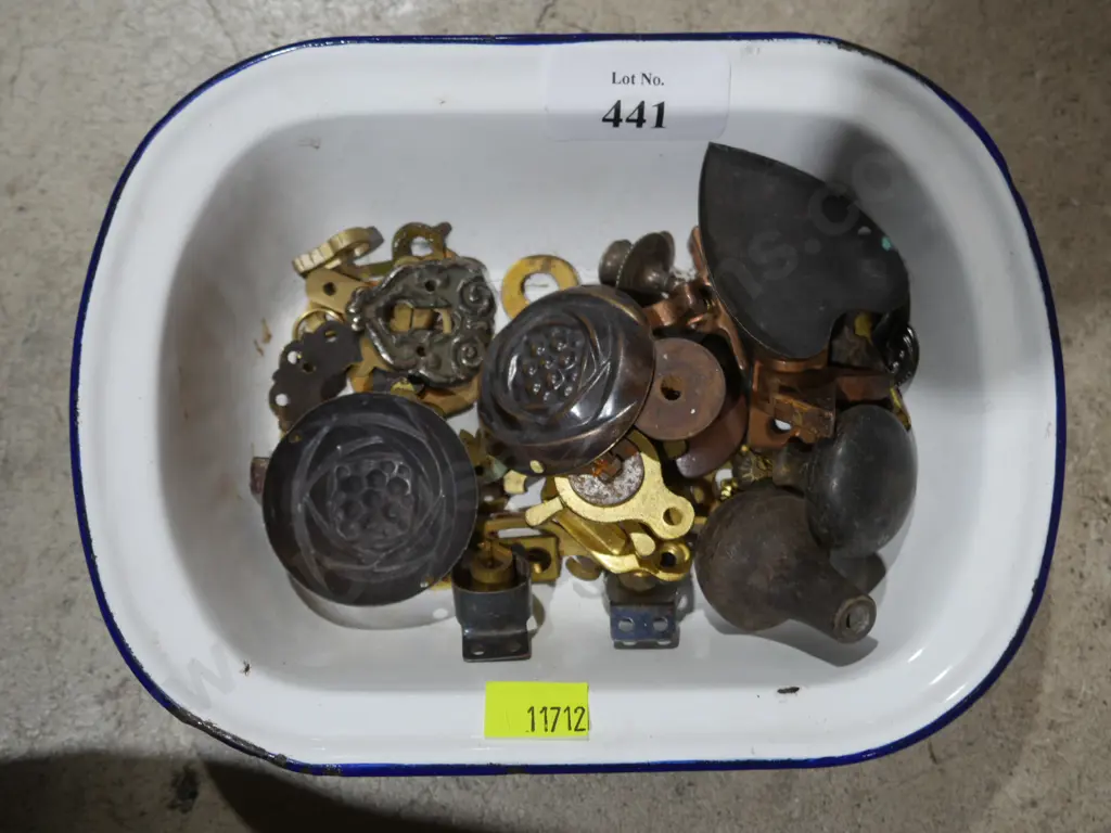 Door hardware etc Image 1++