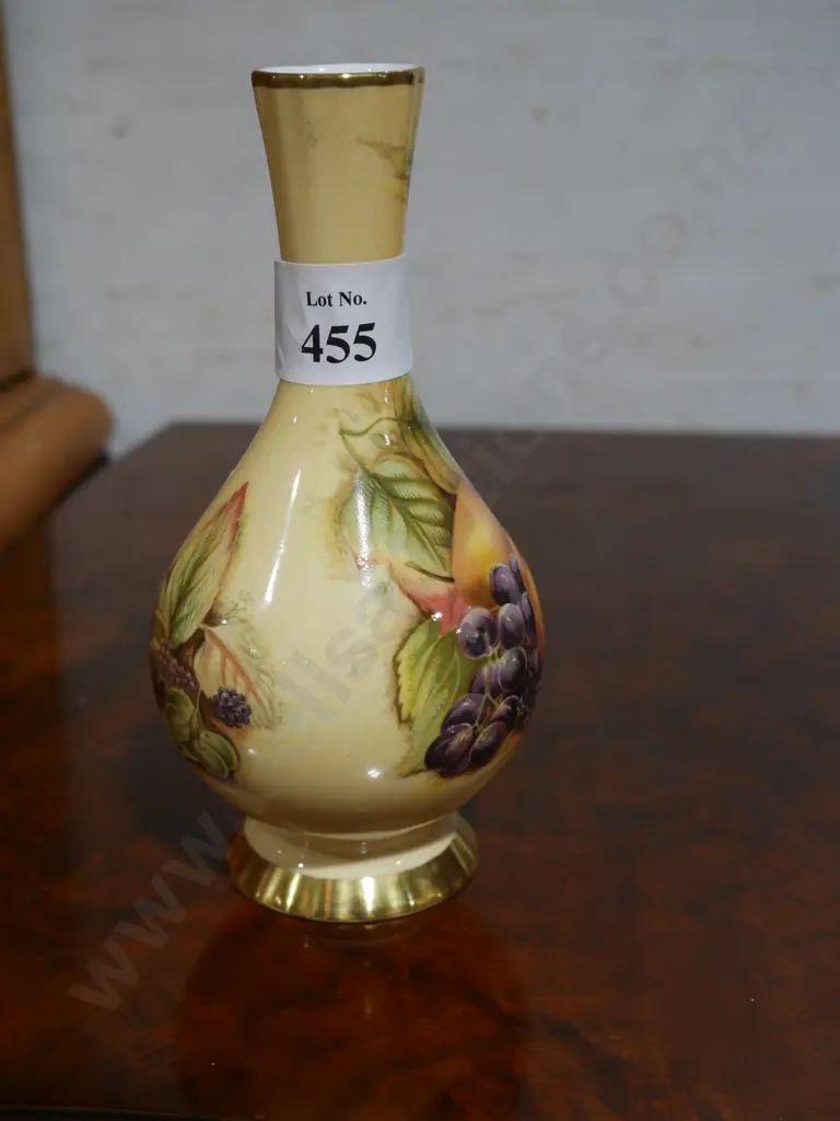Aynsley vase Image 1++