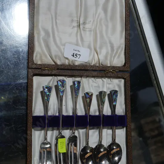 Case forks and spoons
