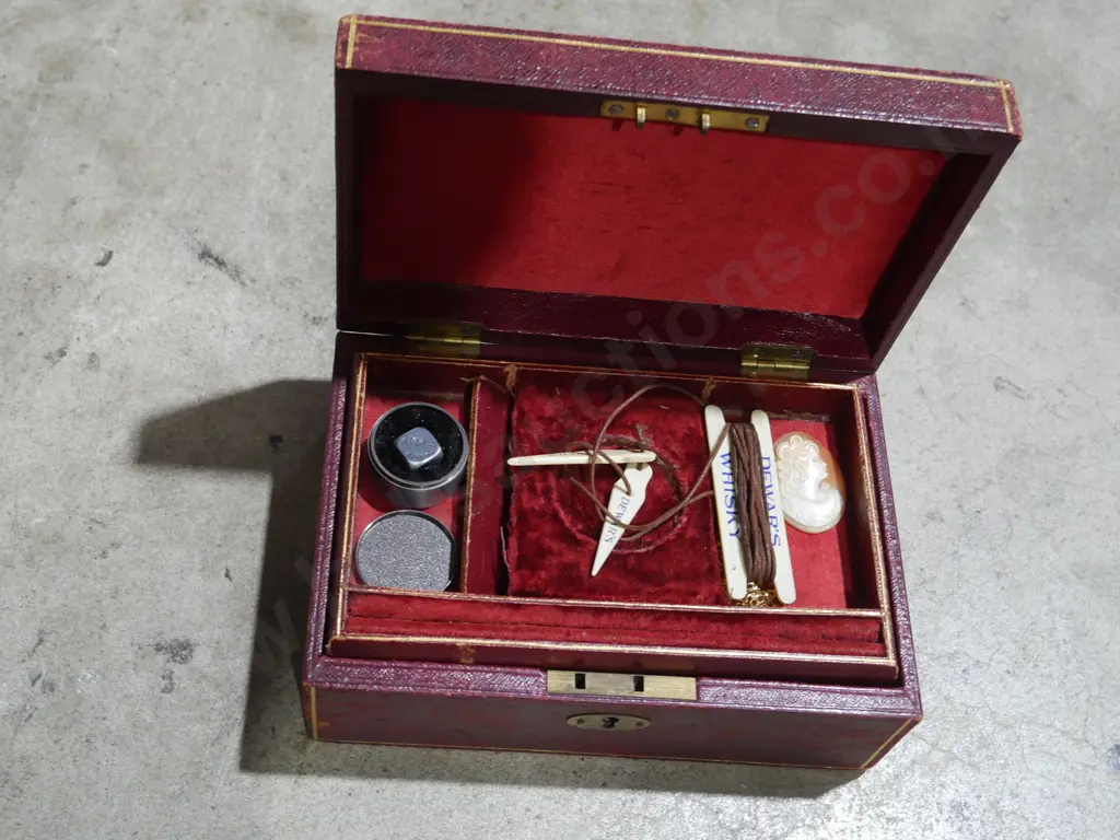 Jewellery box etc Image 1++