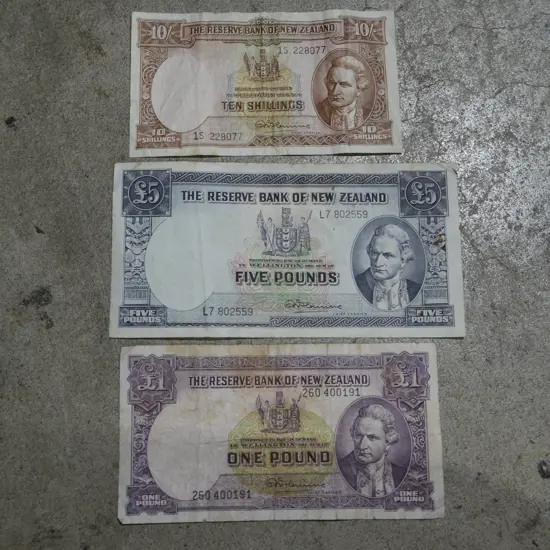 Pre decimal New Zealand banknotes
