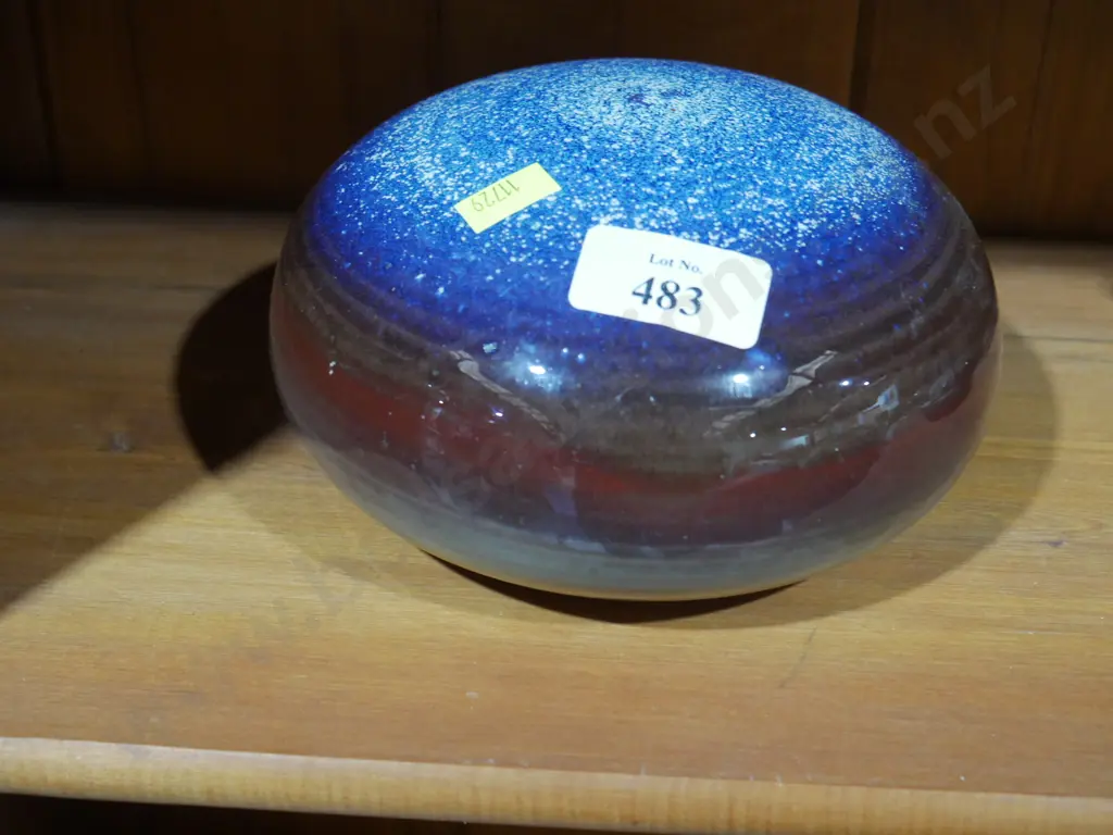 Pottery decorative piece Image 1++