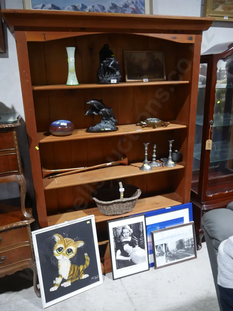 Bookcase Image 1++