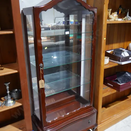 Display cabinet