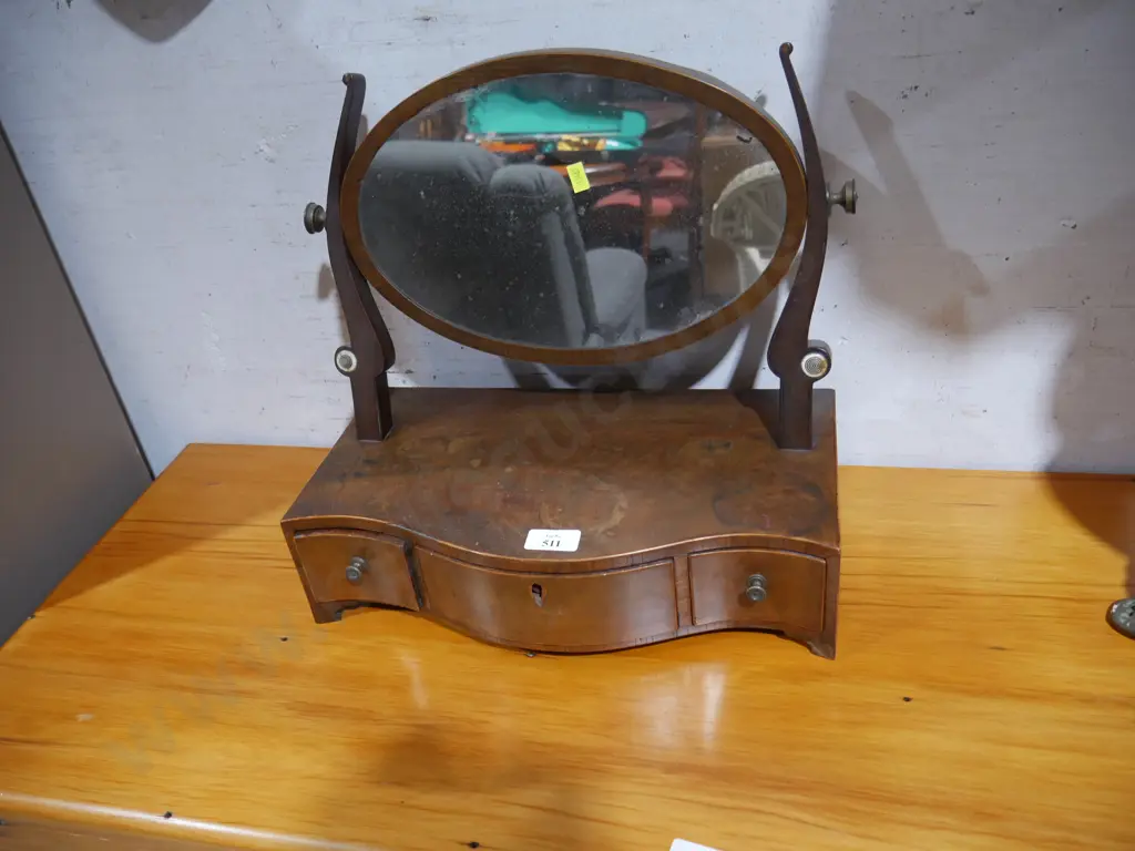 Dressing table mirror Image 1++