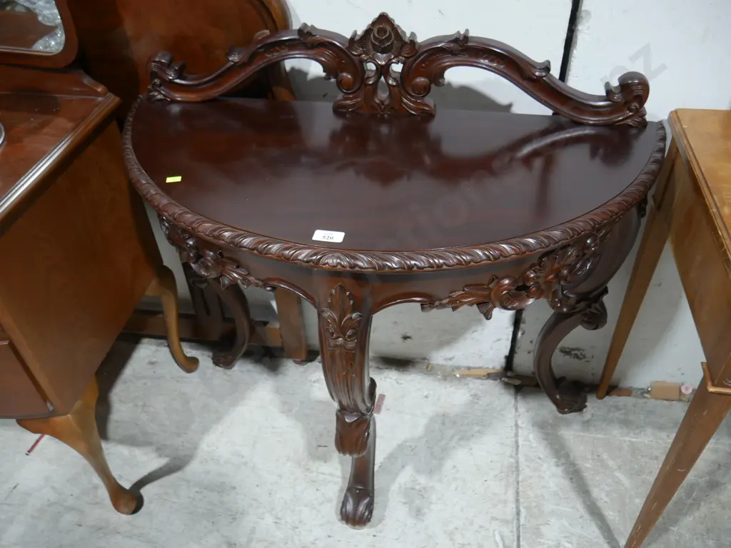 Half round hall table Image 1++