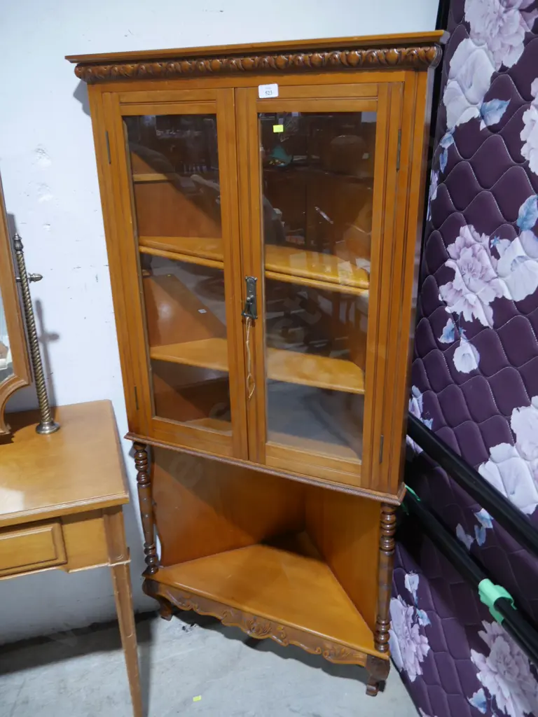 Corner cabinet Image 1++