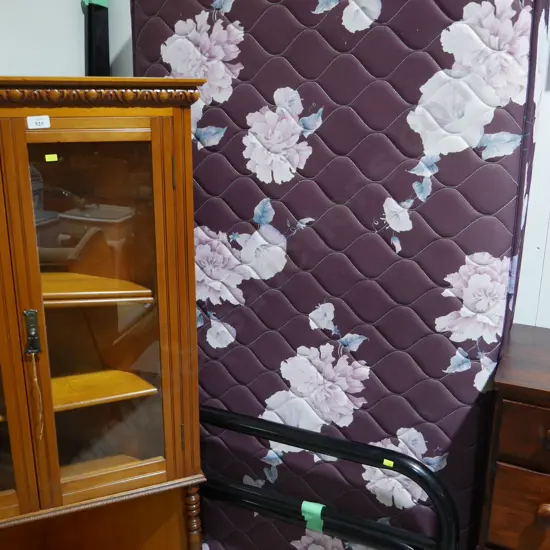 Single slat bed