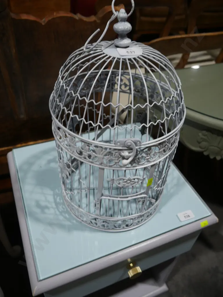 Wrought iron bird cage Image 1++