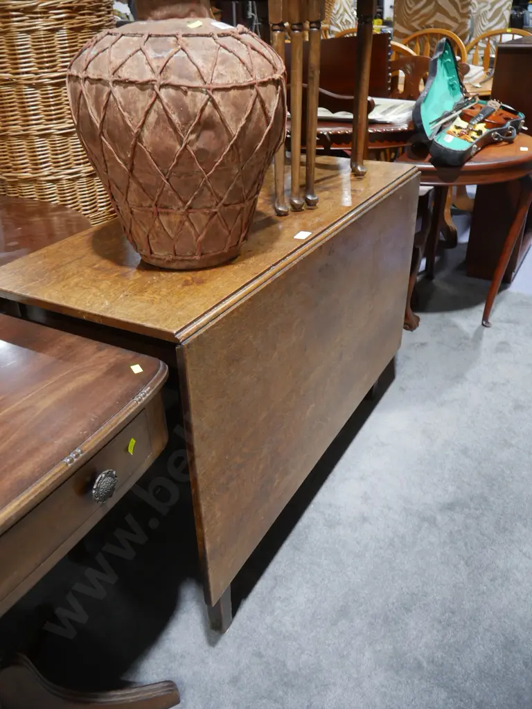 Dropside table Image 1++