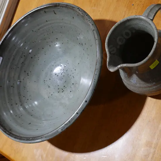 Pottery bowl and jug