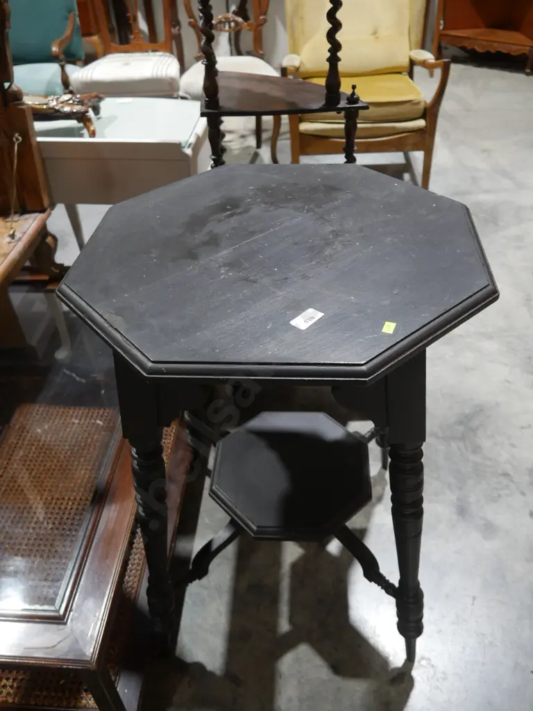 Occasional table Image 1++