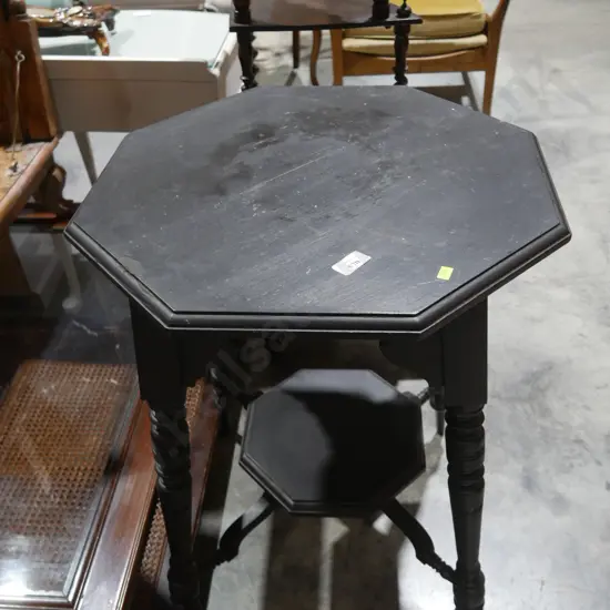 Occasional table