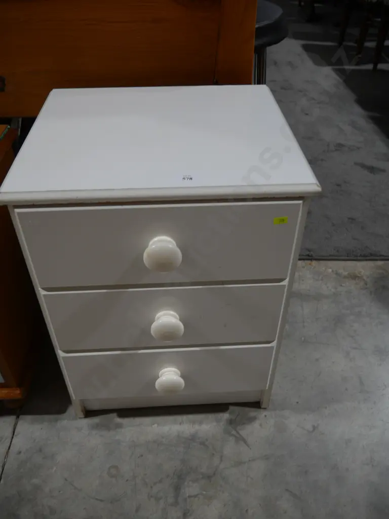 White bedside drawer Image 1++