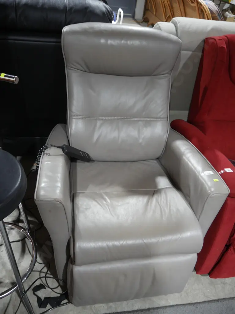 Electric armchair Image 1++