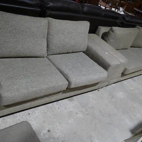 Two-piece lounge suite