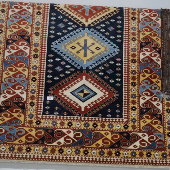 Floor rug