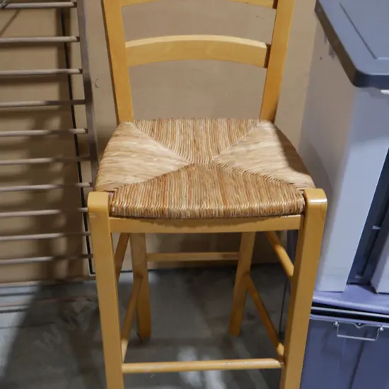 Barstool