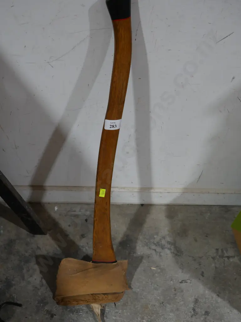 Axe Image 1++
