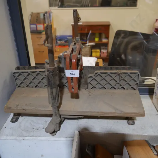 Mitre saw stand