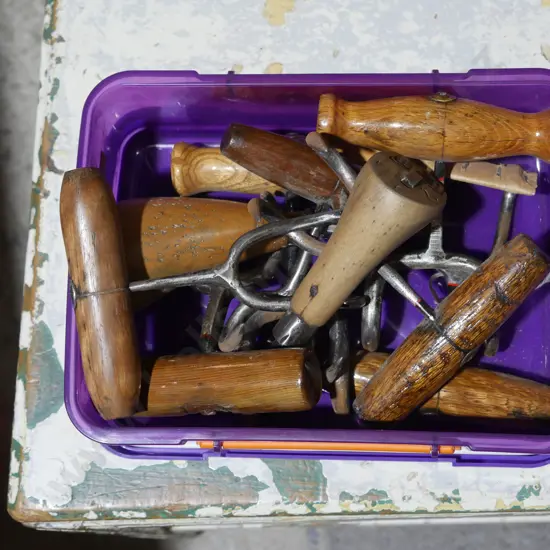 Bale hooks