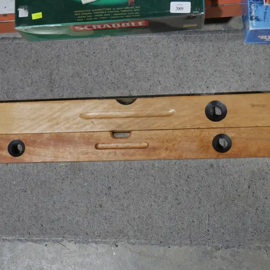 2 spirit levels