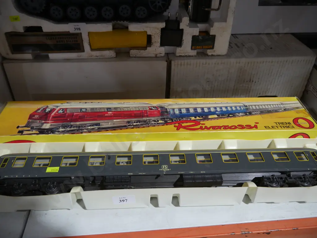 Scale 0 train wagon Image 1++