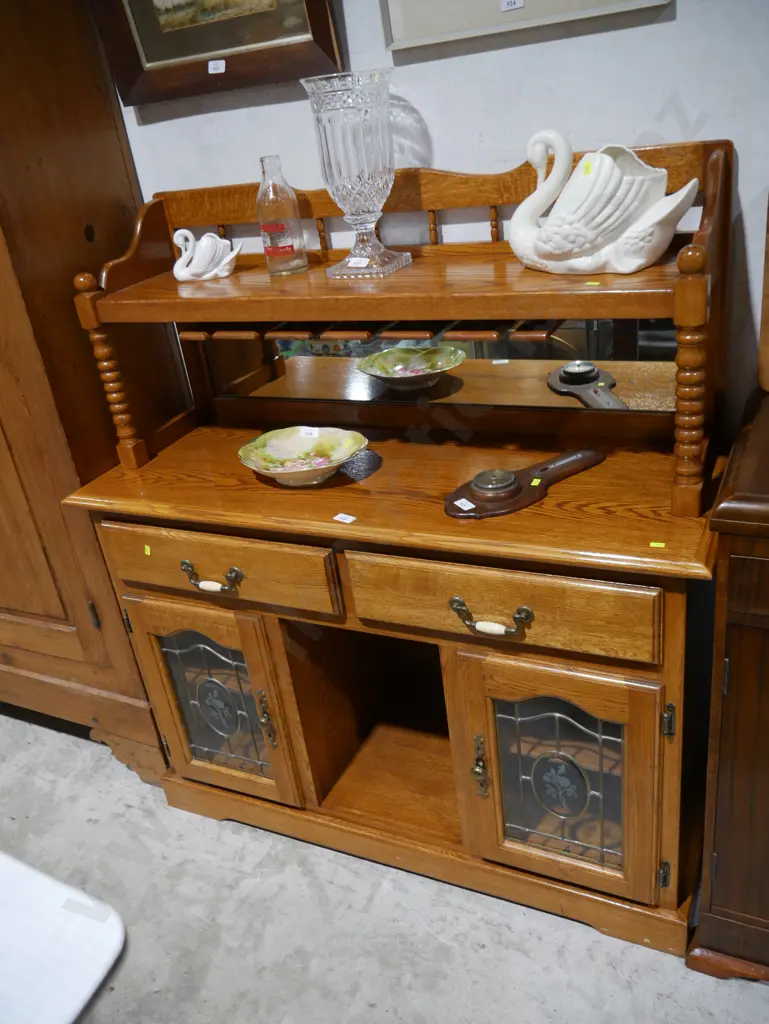Sideboard Image 1++
