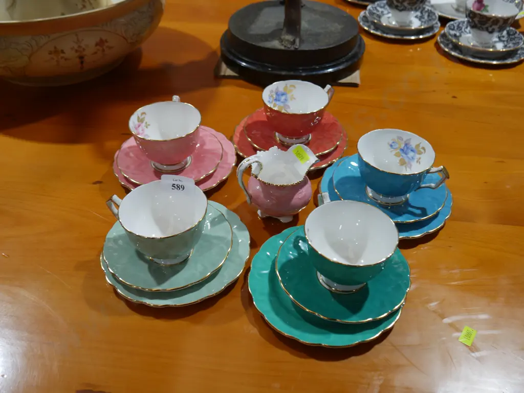 Aynsley tea set Image 1++