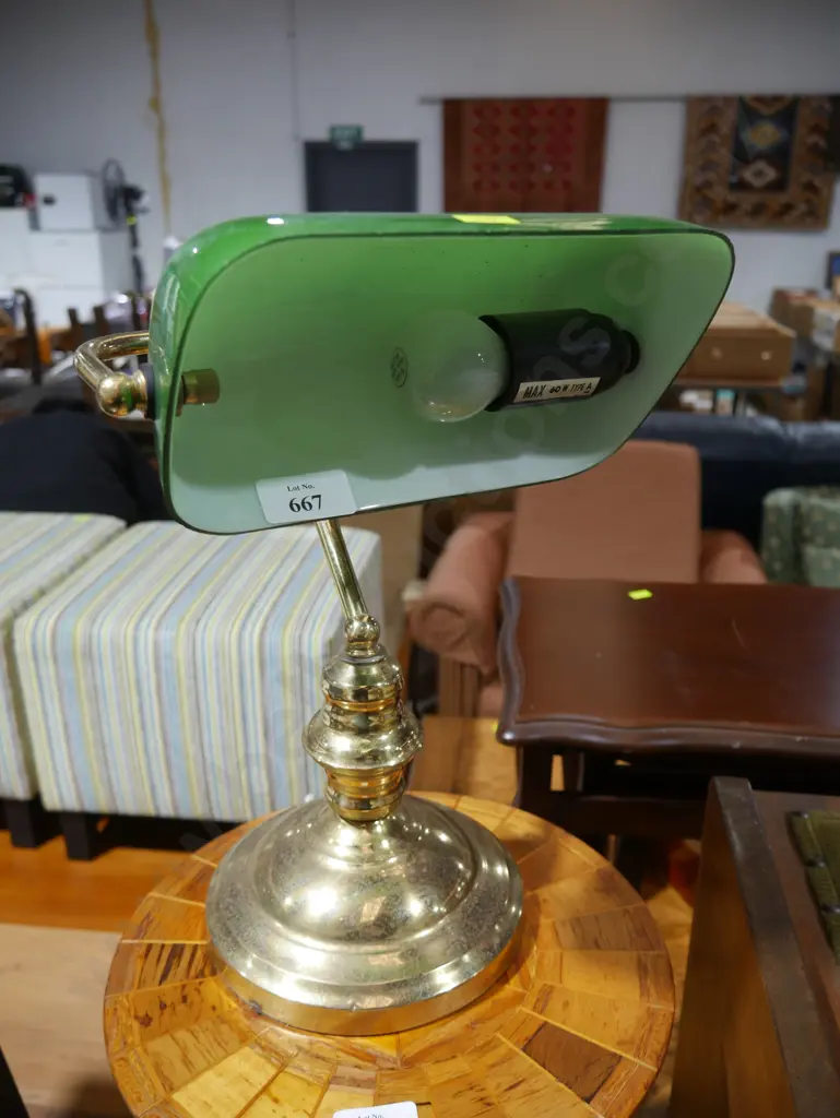 Bankers lamp Image 1++