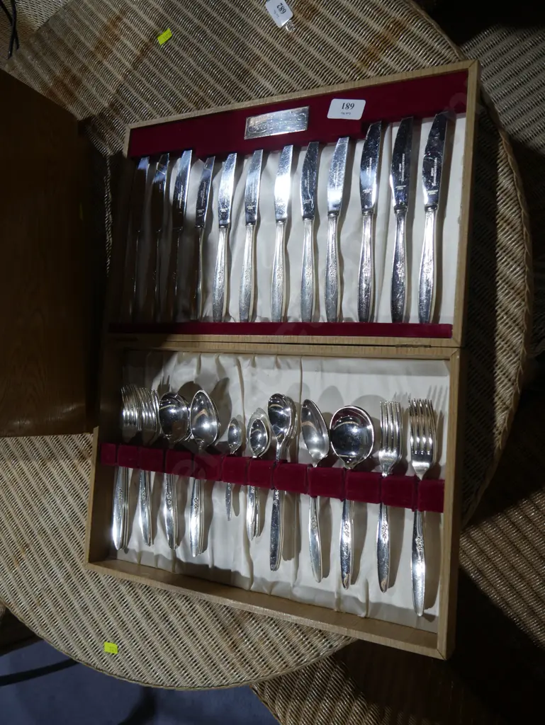 Cutlery set Image 1++