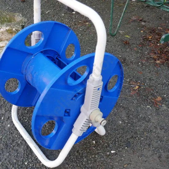 Hose reel