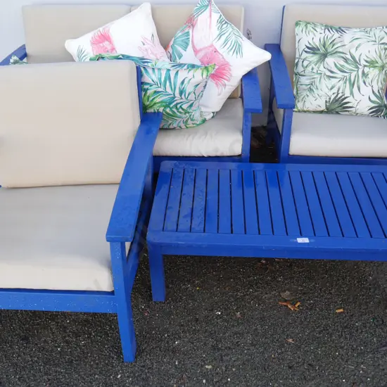 4 piece outdoor lounge suite