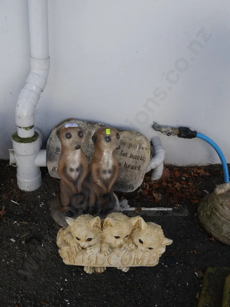Meerkat garden ornaments etc Image 1++