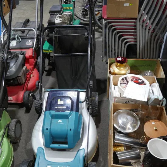 Makita battery lawn mower