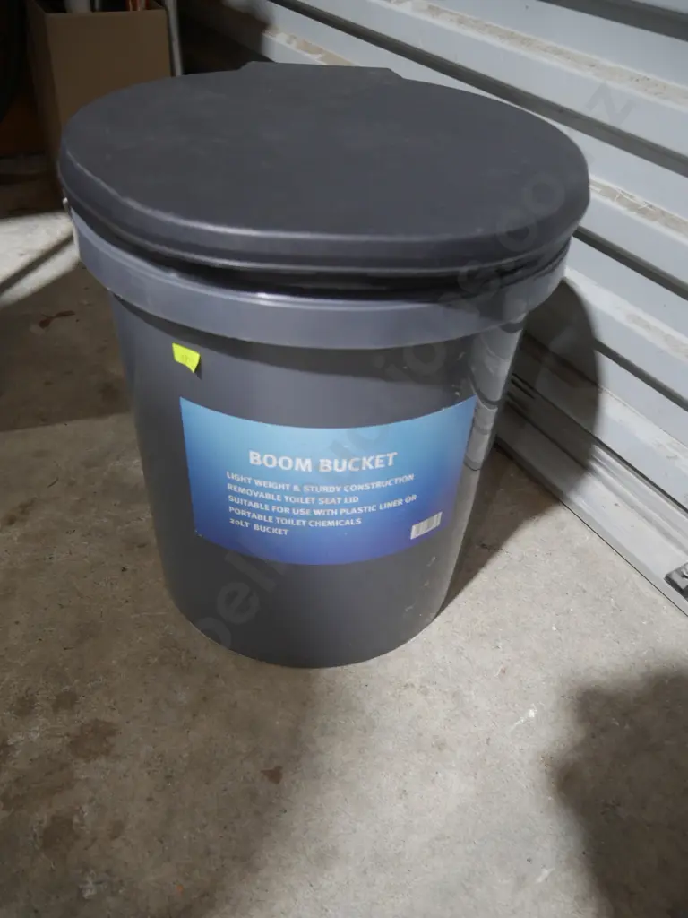 Portable toilet Image 1++